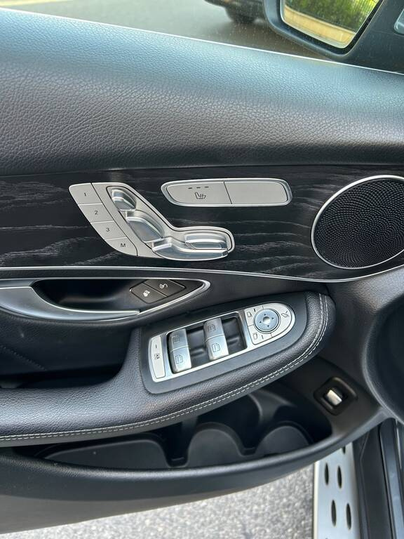 2017 Mercedes GLC 250 4MATIC Coupe, 2.0L, 122000km - Image 20