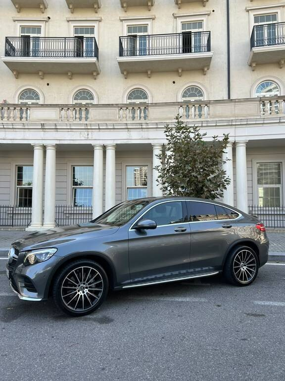 2017 Mercedes GLC 250 4MATIC Coupe, 2.0L, 122000km - Image 9