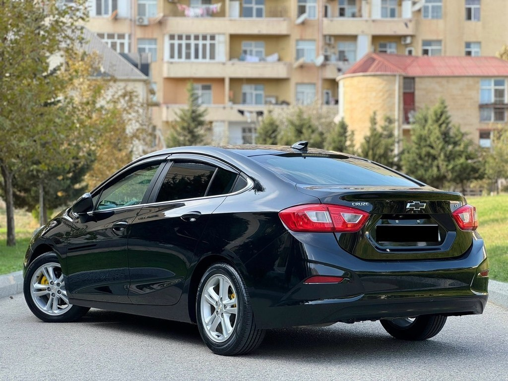 2016 Chevrolet Cruze, 1.4L, 119000km - Image 4