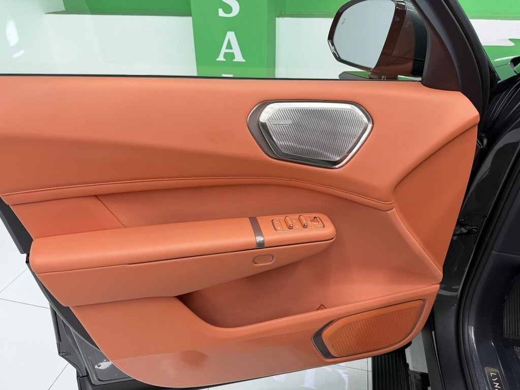 2025 Lynk & Co 900, 1.5L, 5700km - Image 16