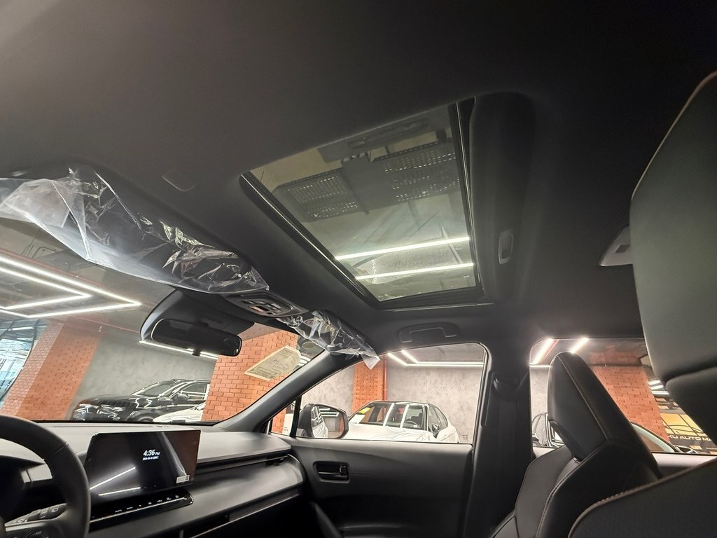 2025 Toyota Corolla Cross, 2.0L, 0km - Image 18