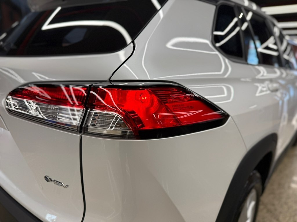 2025 Toyota Corolla Cross, 2.0L, 0km - Image 6