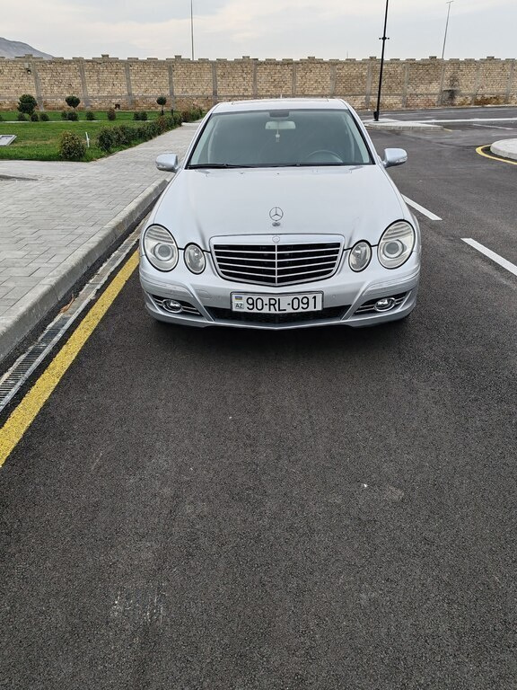 2006 Mercedes E 220, 2.2L, 291633km - Image 4