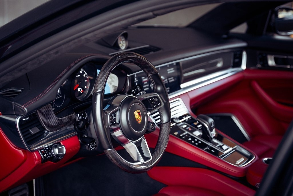 2018 Porsche Panamera Turbo, 4.0L, 81000km - Image 20