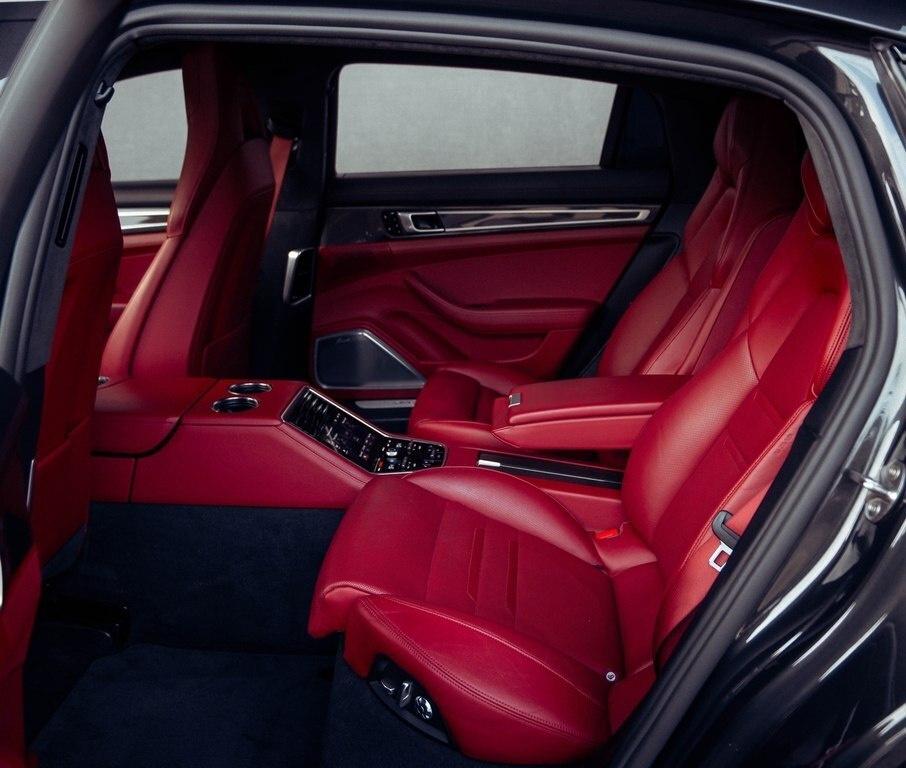 2018 Porsche Panamera Turbo, 4.0L, 81000km - Image 21