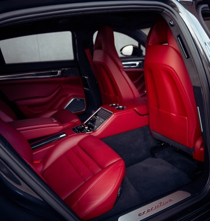 2018 Porsche Panamera Turbo, 4.0L, 81000km - Image 26