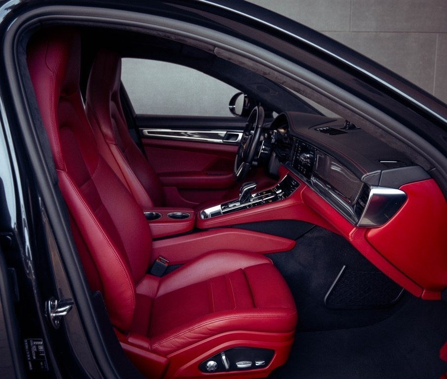 2018 Porsche Panamera Turbo, 4.0L, 81000km - Image 29