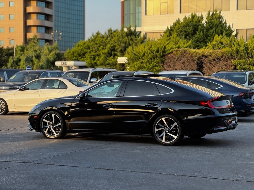 2022 Hyundai Sonata, 1.6L, 89000km - Image 9