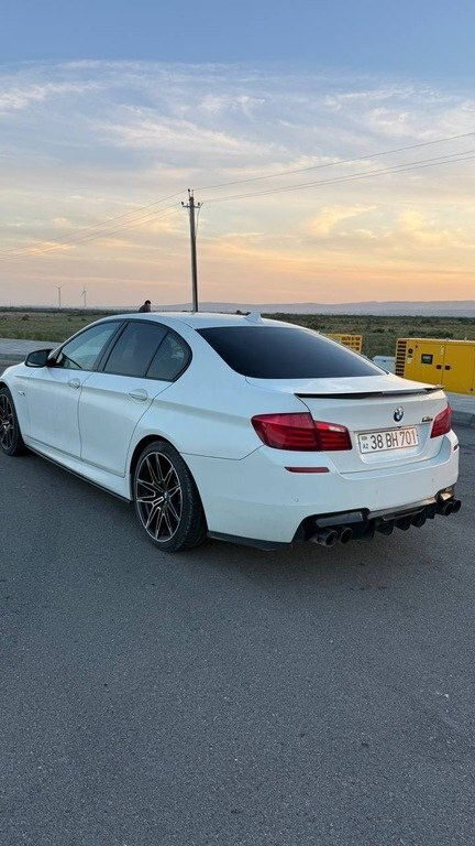 2012 BMW 535, 3.0L, 285000km - Image 5