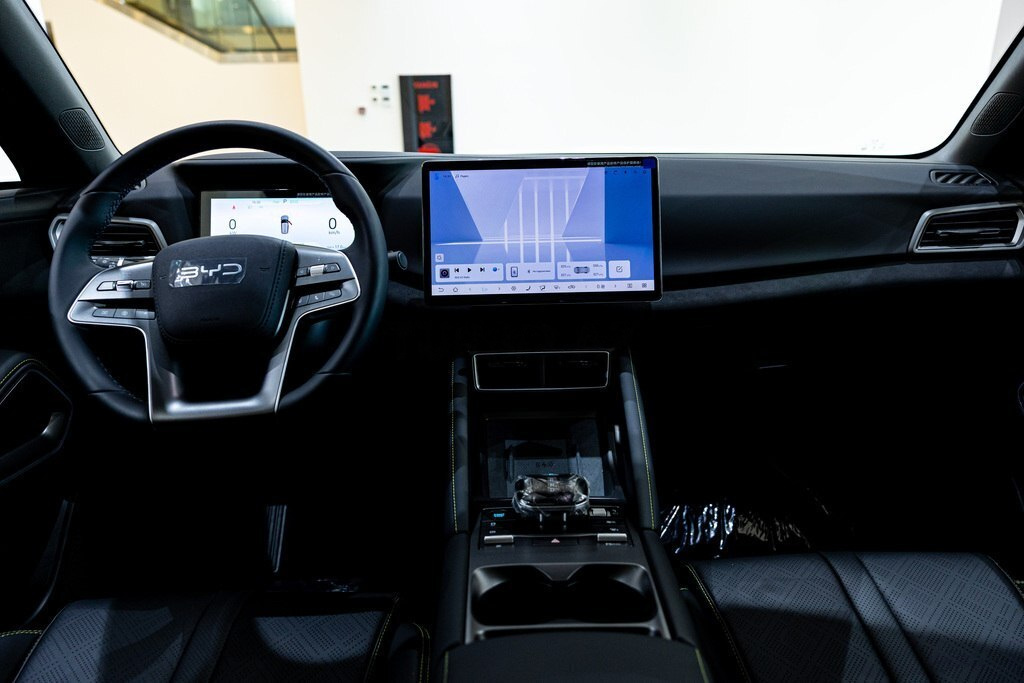 2025 BYD Yuan Up, 0.0L, 0km - Image 10