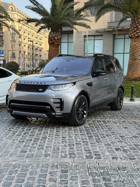 2020 Land Rover Discovery, 3.0L, 132597km - Image 1
