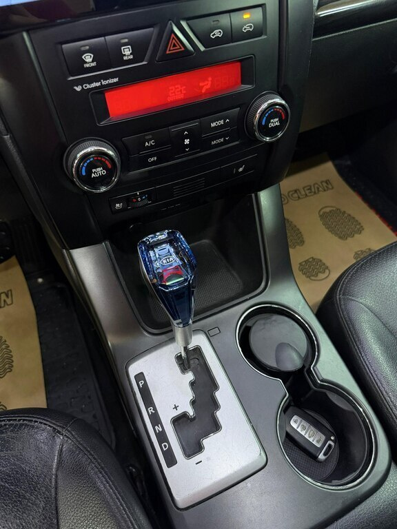 2010 Kia Sorento, 2.0L, 218086km - Image 13
