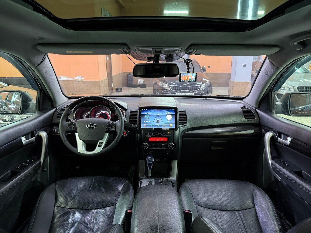 2010 Kia Sorento, 2.0L, 218086km - Image 4