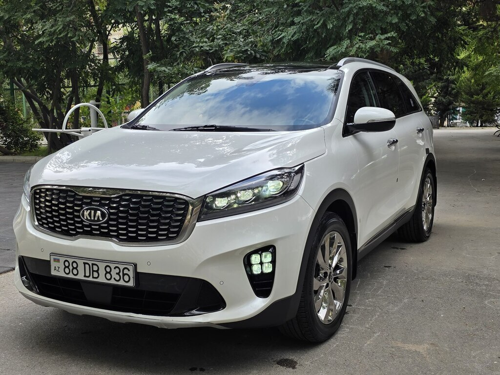 2018 Kia Sorento, 2.2L, 126000km - Image 2