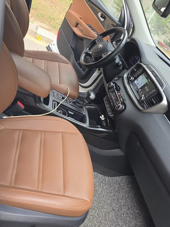 2018 Kia Sorento, 2.2L, 126000km - Image 12