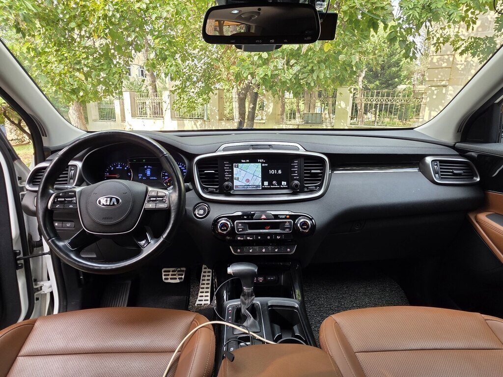 2018 Kia Sorento, 2.2L, 126000km - Image 14