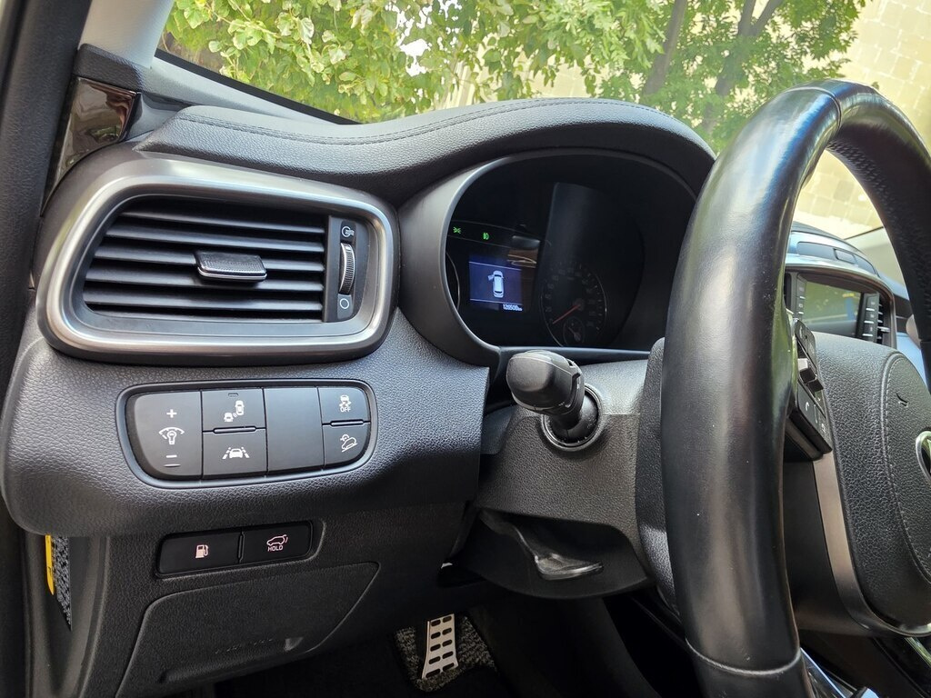 2018 Kia Sorento, 2.2L, 126000km - Image 17
