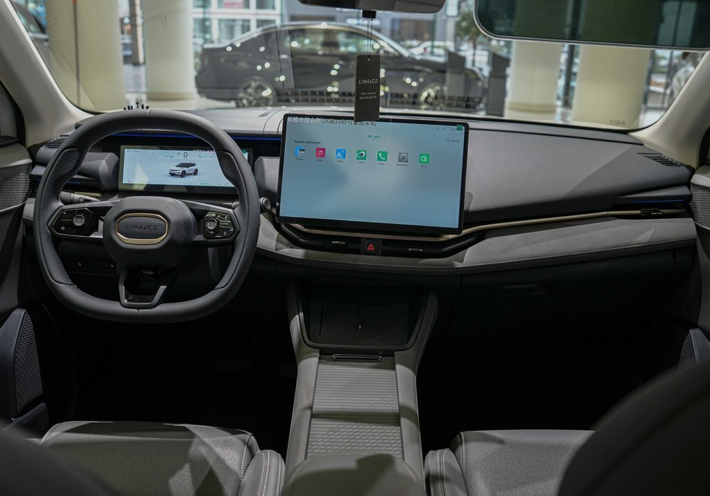 2026 Lynk & Co 06, 1.5L, 0km - Image 17