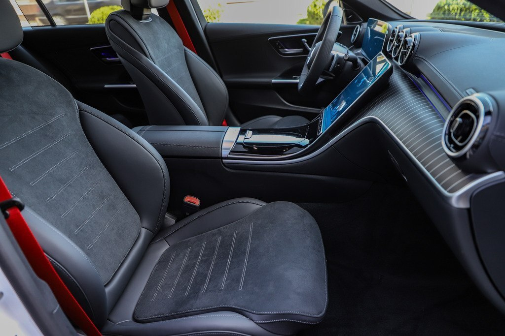 2024 Mercedes C 200, 1.5L, 0km - Image 13