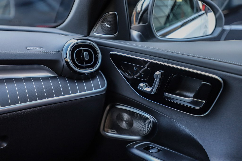 2024 Mercedes C 200, 1.5L, 0km - Image 14