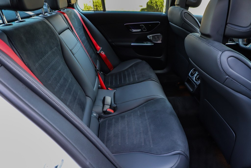 2024 Mercedes C 200, 1.5L, 0km - Image 15