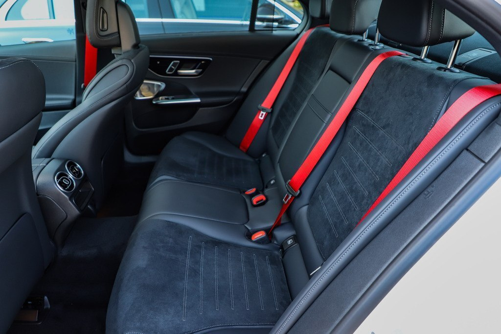 2024 Mercedes C 200, 1.5L, 0km - Image 16