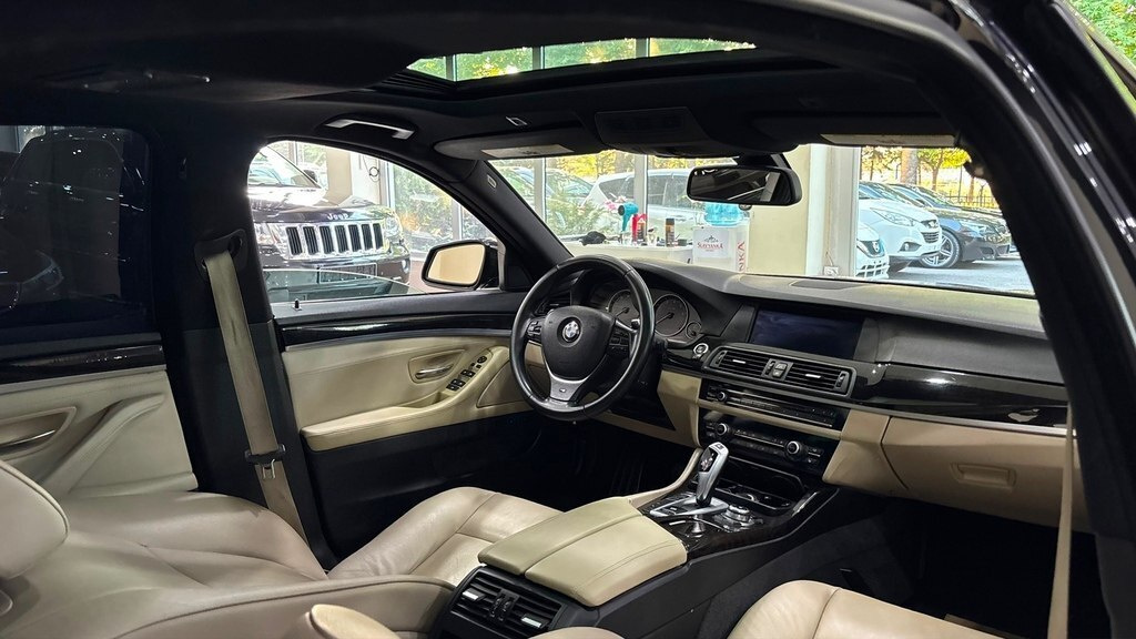 2013 BMW 528, 2.0L, 245000km - Image 6