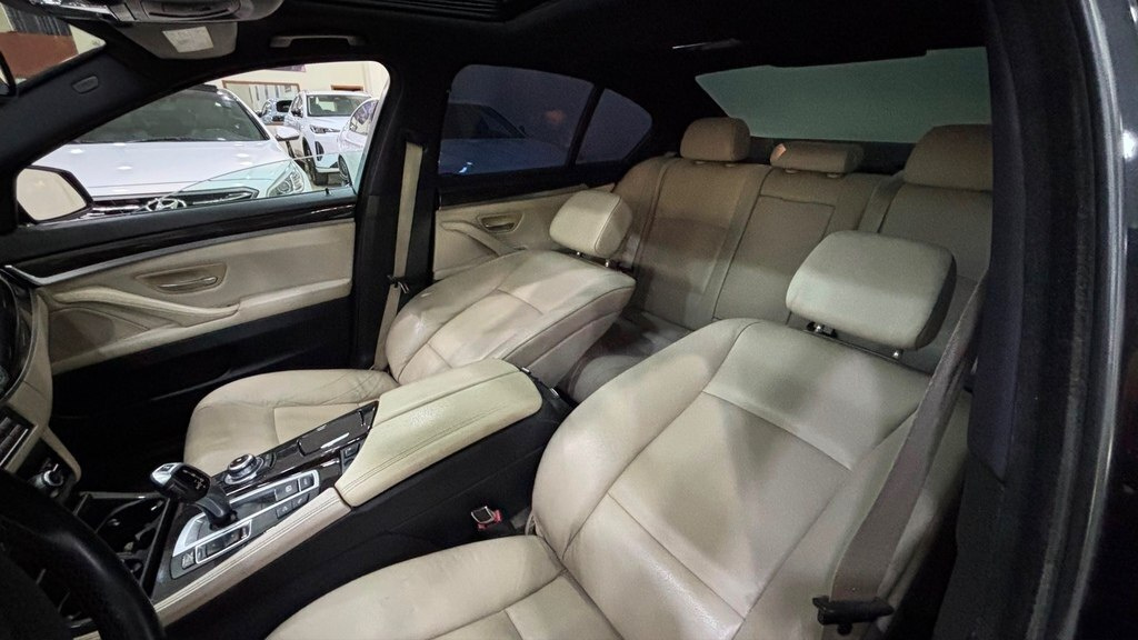 2013 BMW 528, 2.0L, 245000km - Image 7