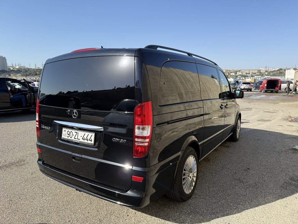 2013 Mercedes Viano, 3.0L, 300000km - Image 13