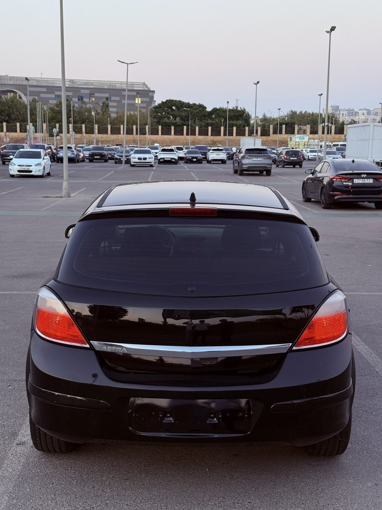 2004 Opel Astra, 1.4L, 255000km - Image 4