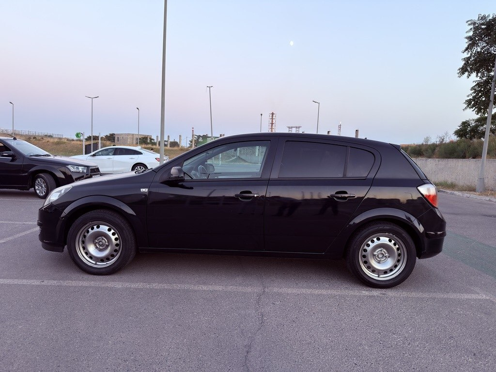 2004 Opel Astra, 1.4L, 255000km - Image 8