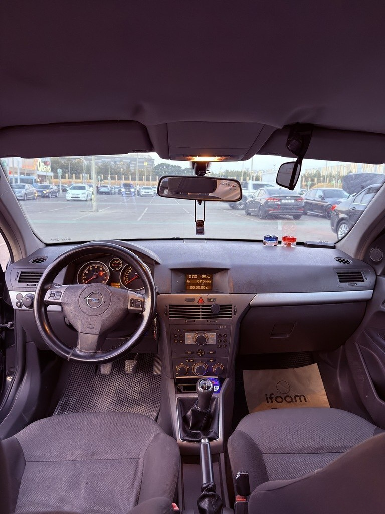 2004 Opel Astra, 1.4L, 255000km - Image 9