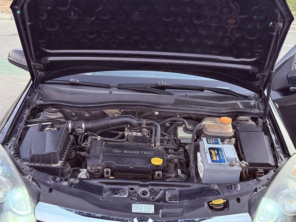 2004 Opel Astra, 1.4L, 255000km - Image 10
