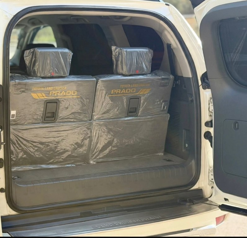 2010 Toyota Land Cruiser Prado, 2.7L, 179000km - Image 19