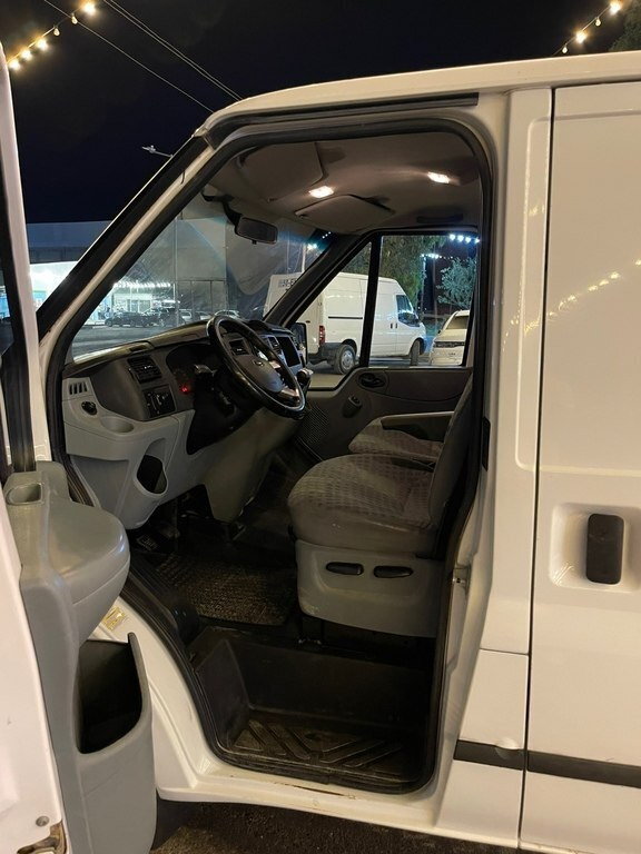 2011 Ford Transit, 2.2L, 193000km - Image 11