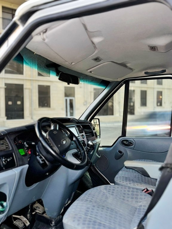 2011 Ford Transit, 2.2L, 193000km - Image 8
