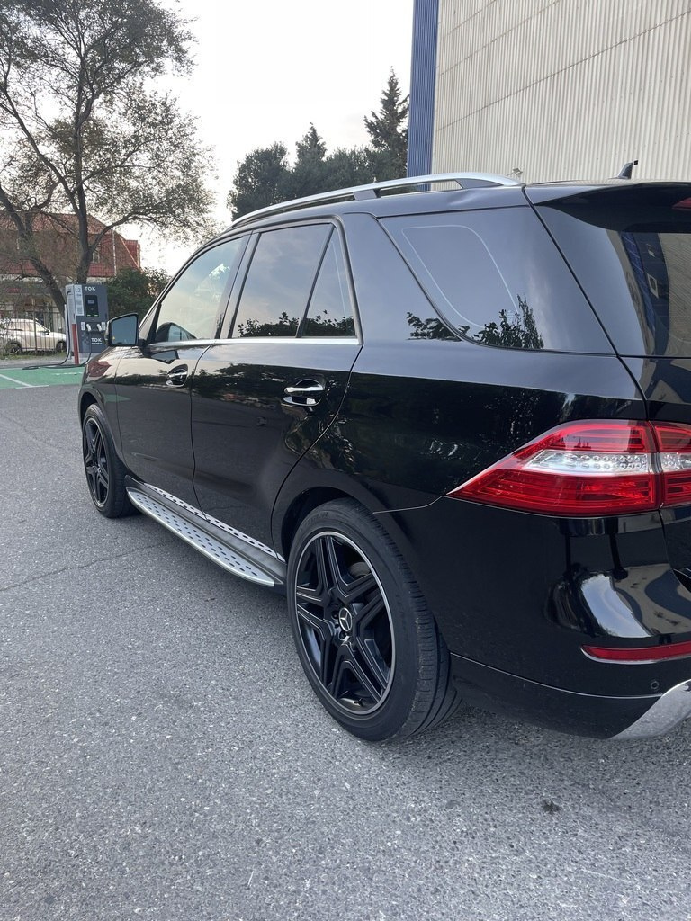 2013 Mercedes ML 350 4MATIC, 3.5L, 119950km - Image 12