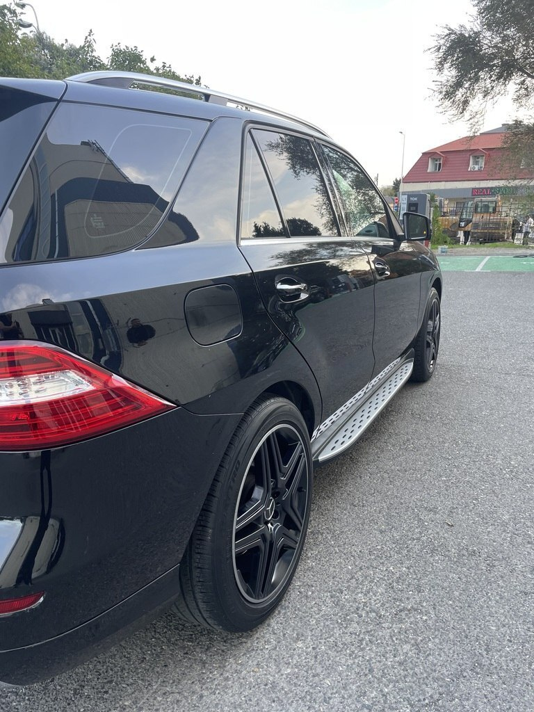 2013 Mercedes ML 350 4MATIC, 3.5L, 119950km - Image 6