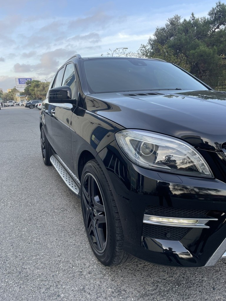 2013 Mercedes ML 350 4MATIC, 3.5L, 119950km - Image 10