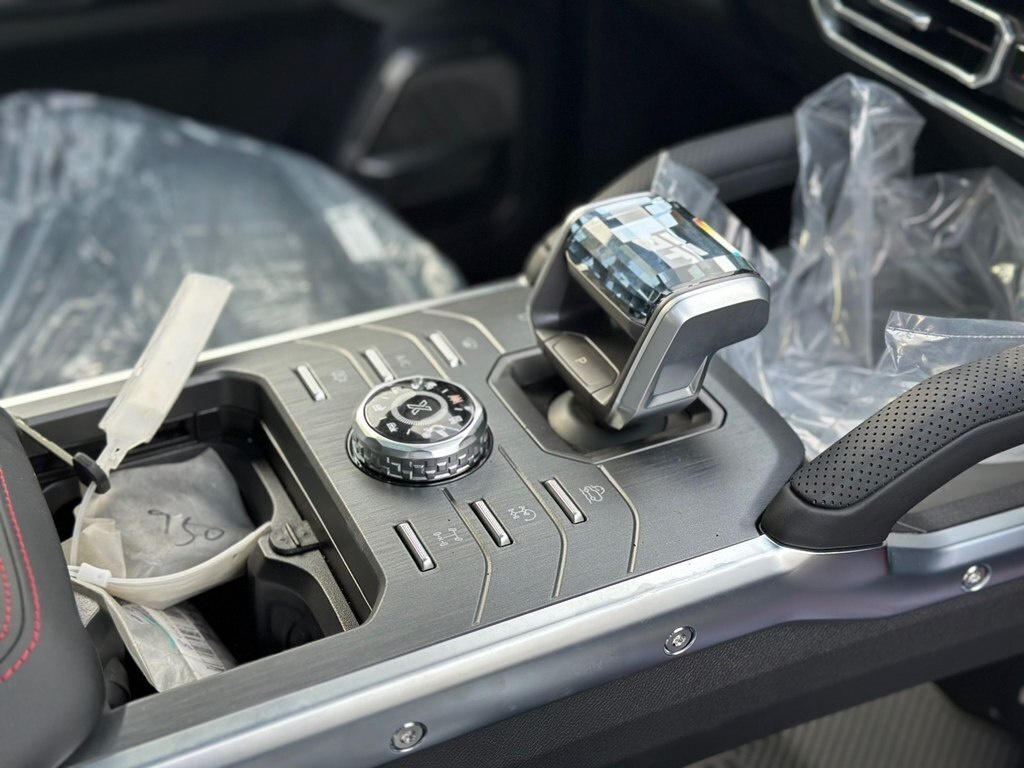 2025 JETOUR T2 i-DM, 1.5L, 0km - Image 24