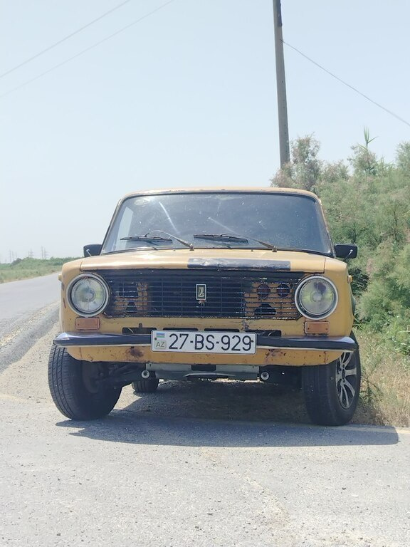 1981 LADA (VAZ) 21011, 1.3L, 511690km - Image 3