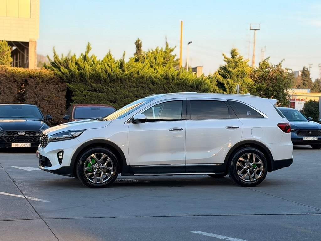 2019 Kia Sorento, 2.0L, 108000km - Image 11
