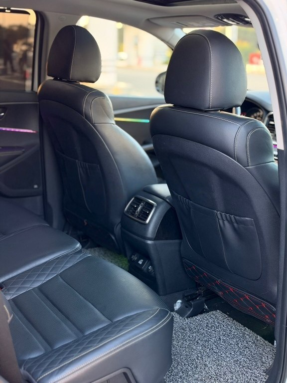 2019 Kia Sorento, 2.0L, 108000km - Image 18