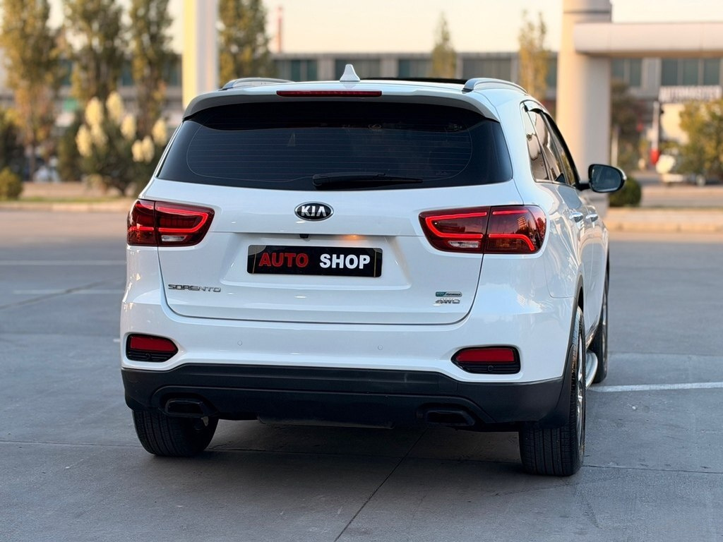 2019 Kia Sorento, 2.0L, 108000km - Image 5