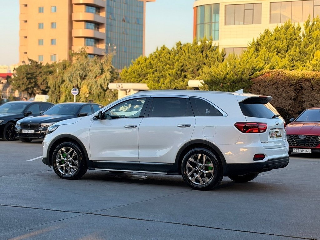 2019 Kia Sorento, 2.0L, 108000km - Image 9