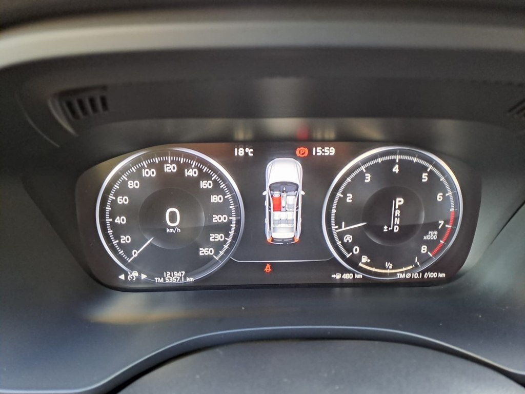 2019 Volvo XC60, 2.0L, 138000km - Image 8