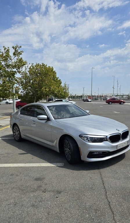 2018 BMW 530e, 2.0L, 142500km - Image 11
