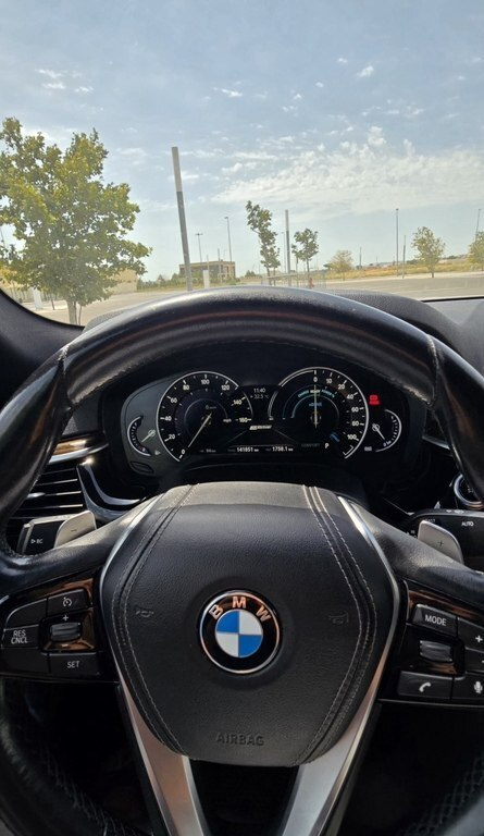 2018 BMW 530e, 2.0L, 142500km - Image 16