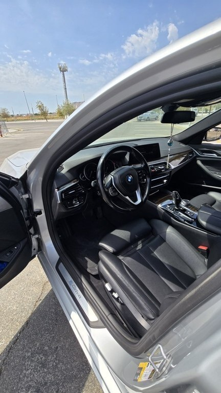 2018 BMW 530e, 2.0L, 142500km - Image 18