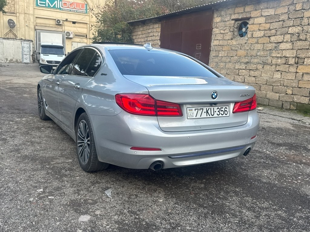 2018 BMW 530e, 2.0L, 142500km - Image 20